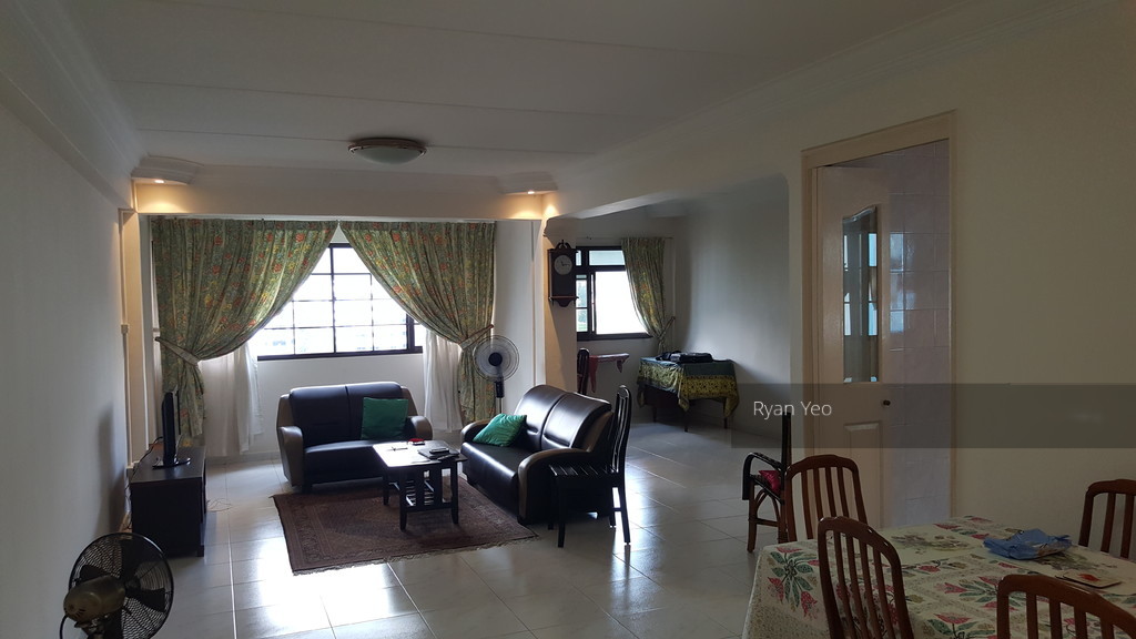 Woodlands Crescent thumbnail photo